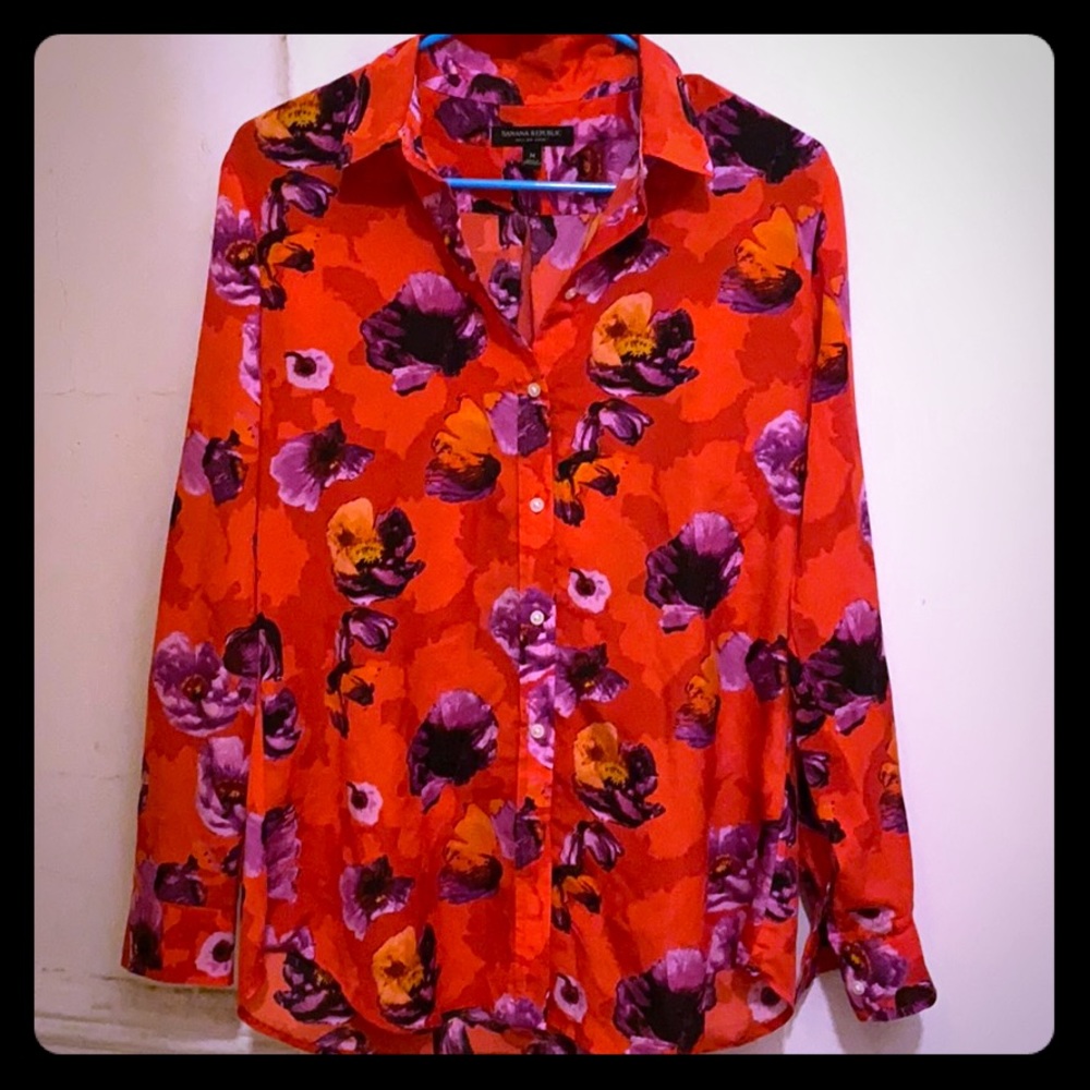 Banana Republic multi-colored floral blouse 🌺🧡💜
